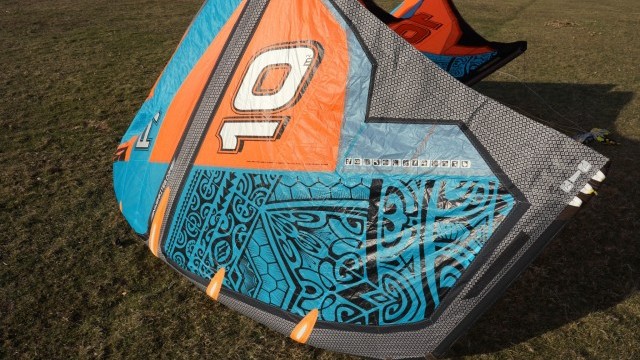 Kitesurfing Reviews - Cabrinha Rebel 2016