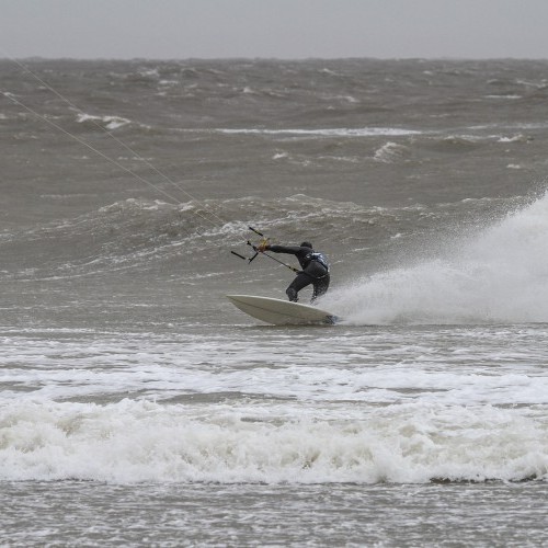 Cape Town Kitesurfing Holiday and Travel Guide